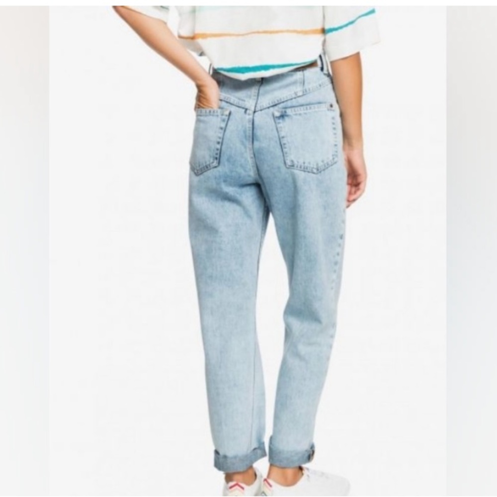 Roxy World Wide Woman Mom Fit Jeans, High Waist / Size 27 - Picture 8 of 12